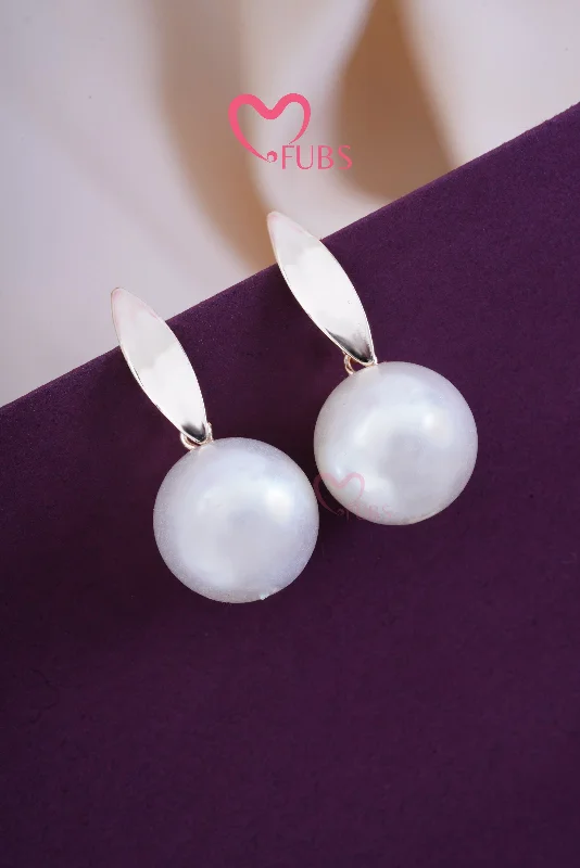 Women’s gold-plated hoop earrings-Mystical Sea Pearl Drop Earrings