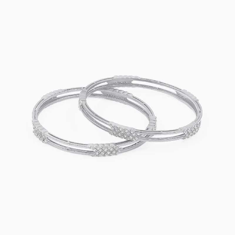 Women’s modern bangle-Silver Charm Bangle