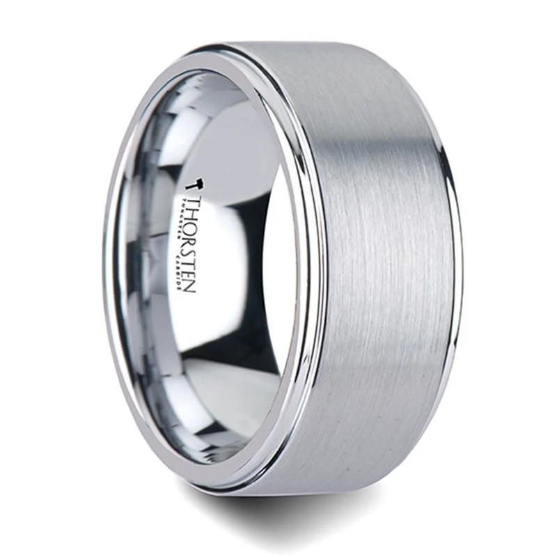 Women’s oval ring-OPTIMUS | Tungsten Ring Brush Center