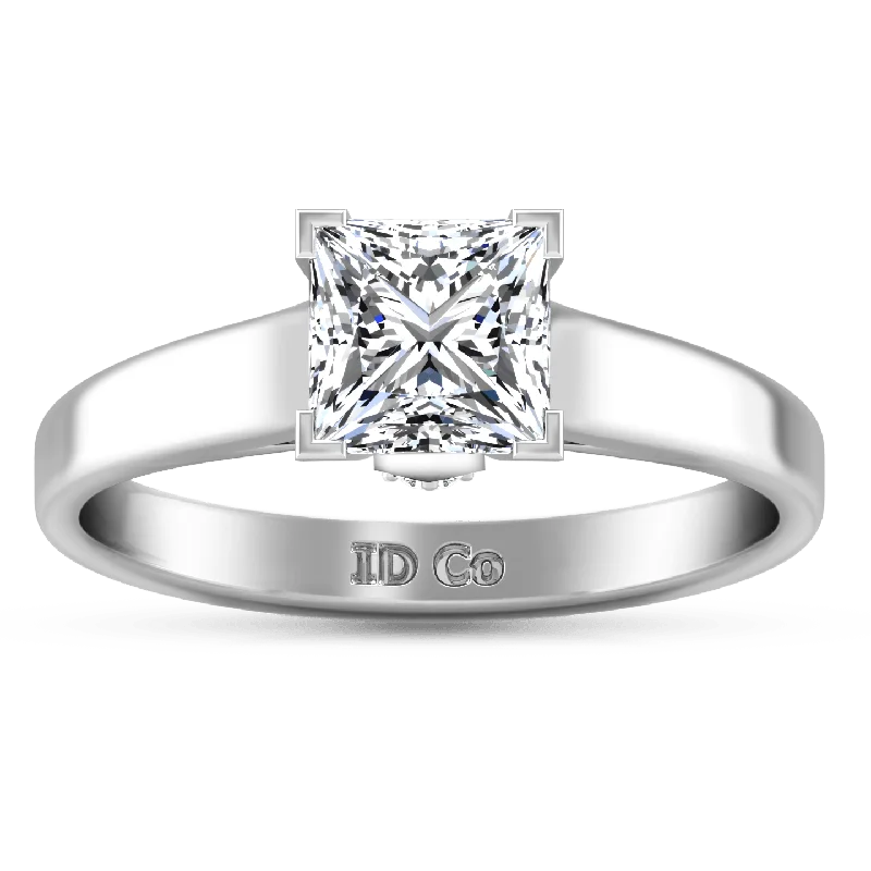 Women’s engagement rings with a vintage look-Solitaire Princess Cut Diamond Engagement Ring Holly 14K White Gold