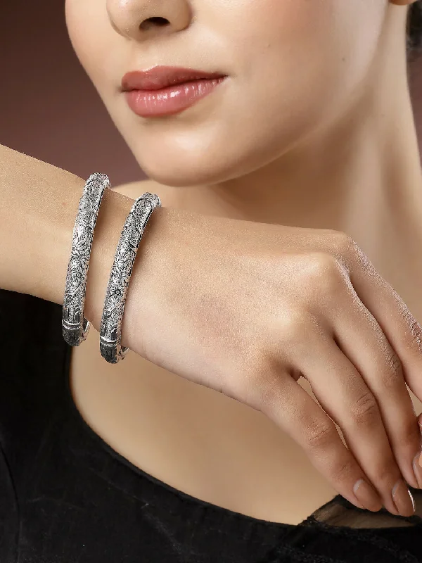 Women’s diamond bangle-NVR Women's Silver-Toned German Silver Floral Oxidised Kada Bangle