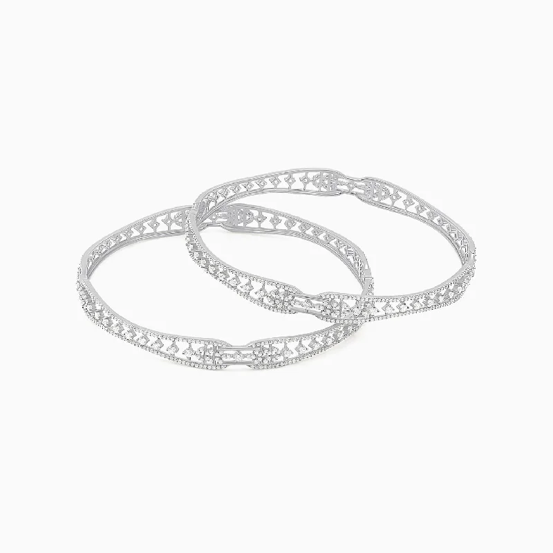 Women’s engraved bracelet-Classy Silver Bangle